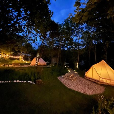 Glamping At Camp Corve Hotel Chale Exterior foto